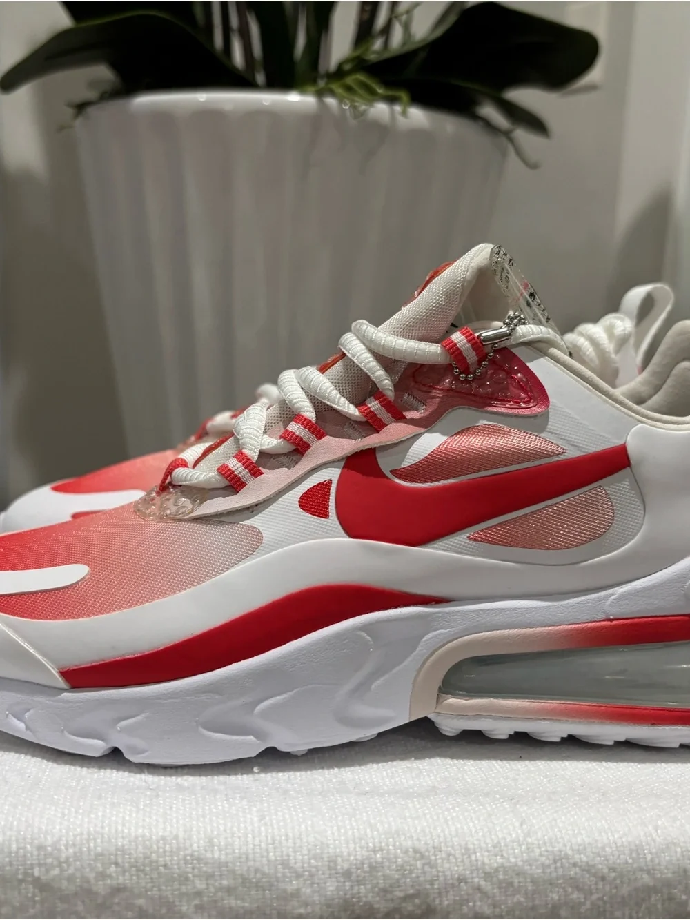 Nike Women’s Nike Air Max 270 React SE “Bubble Wrap” sneaker